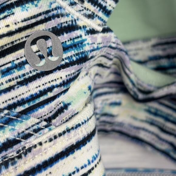 Lululemon Pure Practice Bra Blurry Belle Multi / Sea Mist Luxtreme Yoga Size 6 - Picture 6 of 10